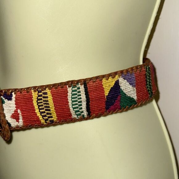 Vtg Cornucopia brand Guatemalan hand‎ woven multi colored & pattern leather belt